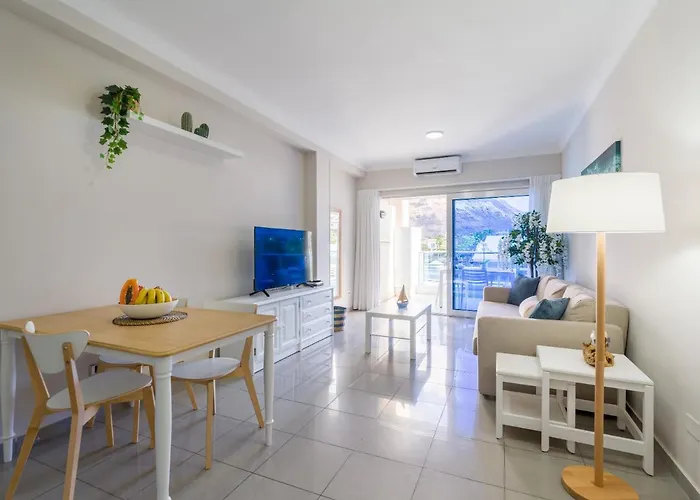 Amarre Tide * 大加那利岛拉斯帕尔马斯